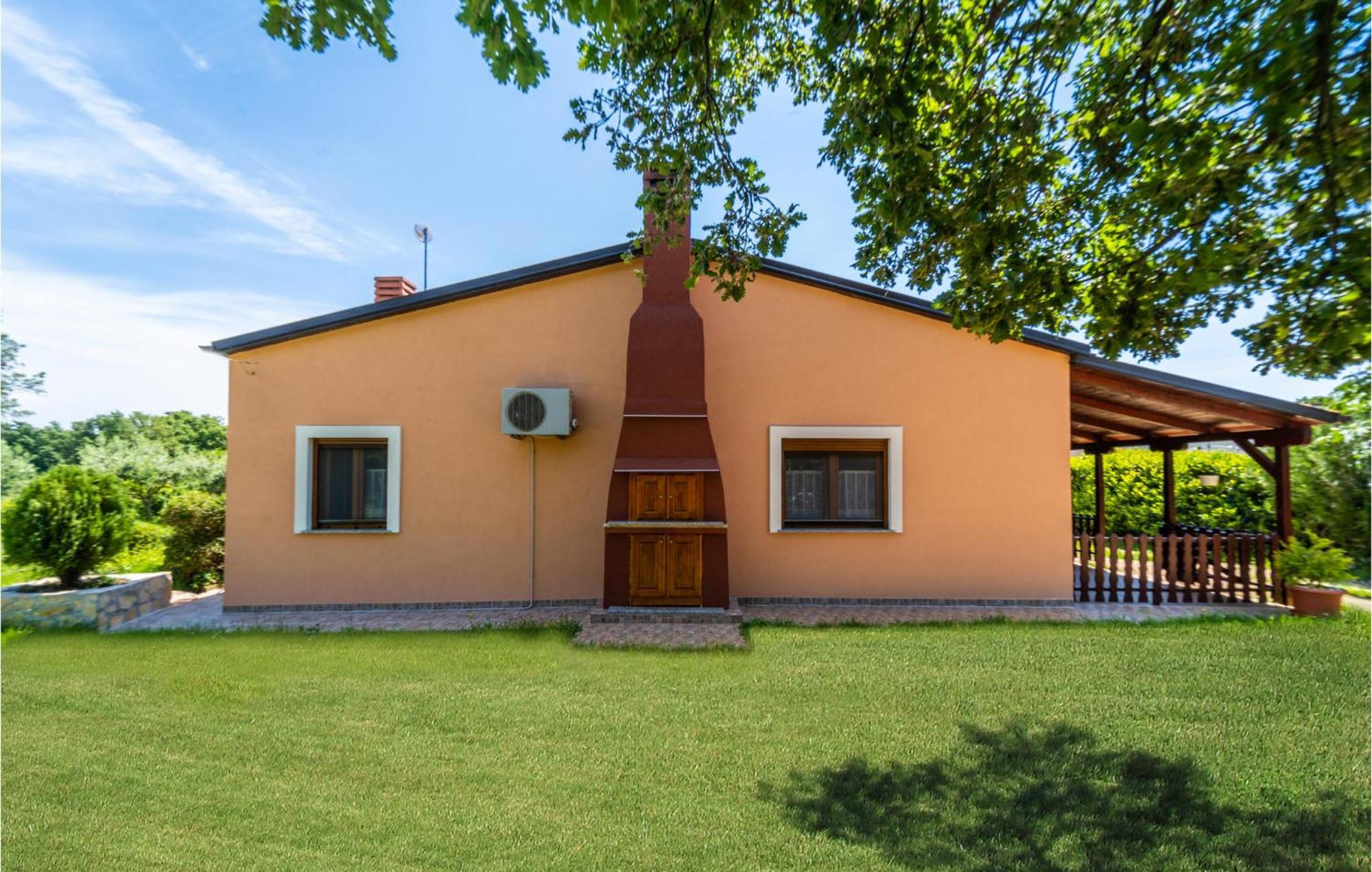 Amazing Apartment In Krnica With Kitchen Exterior photo